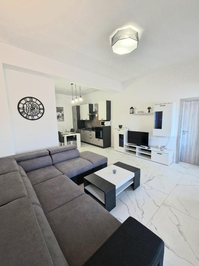 Apartman Ivan Krusevo  ภายนอก รูปภาพ